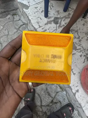 Yellow Road Stud Reflector – Heavy-Duty Road Safety Marker