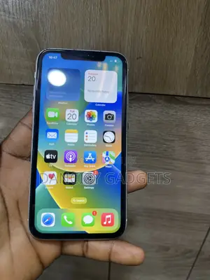Apple iPhone XR 64 GB White