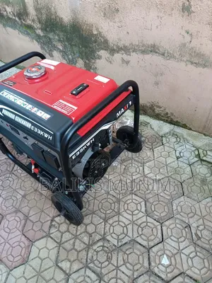Maxi Gen 3.3kw Key + Wheel + Hand