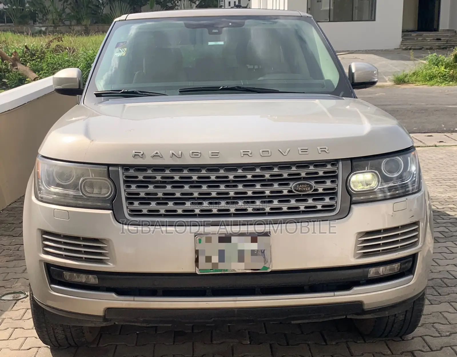 Land Rover Range Rover Vogue 2013 Gold