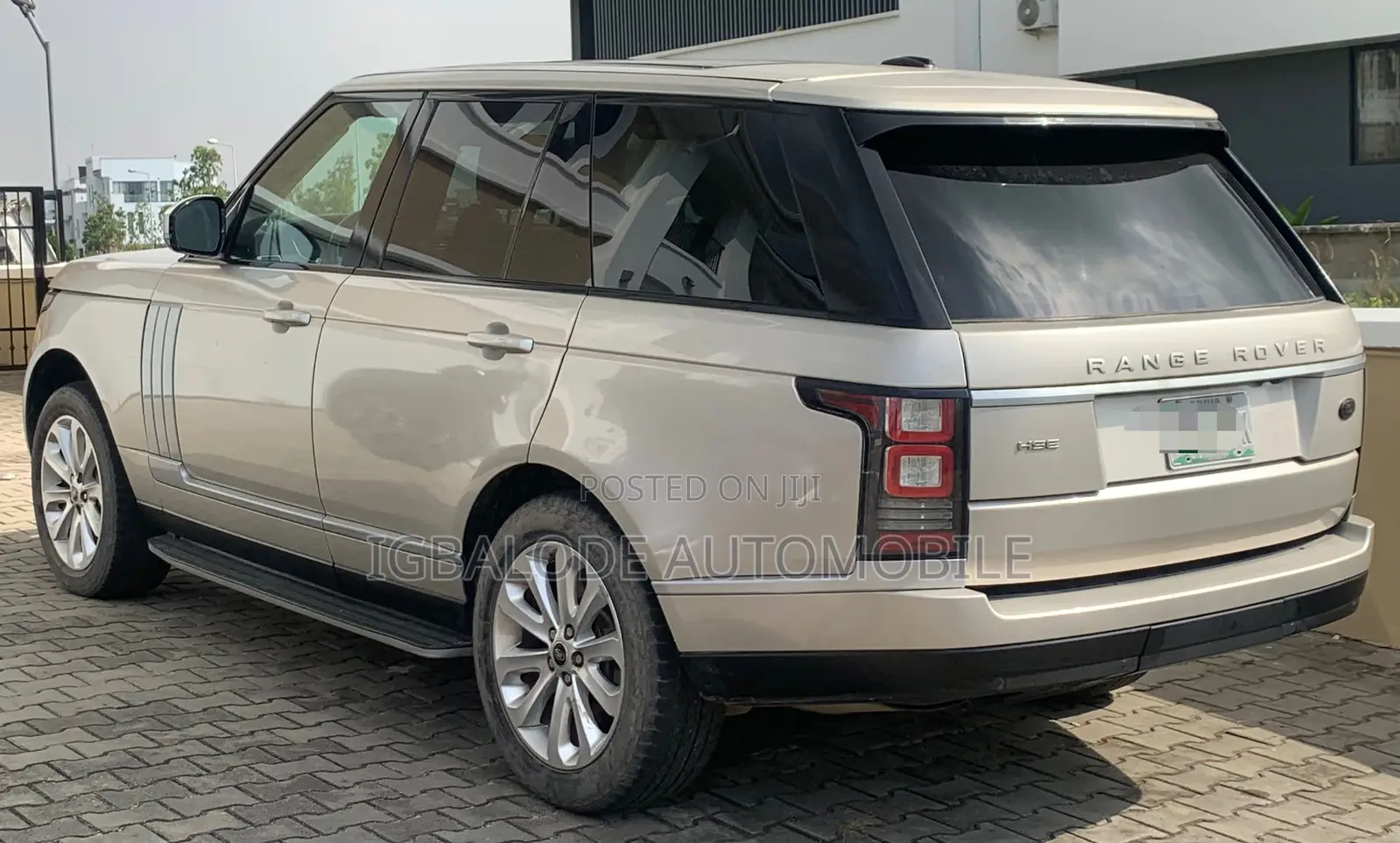 Land Rover Range Rover Vogue 2013 Gold