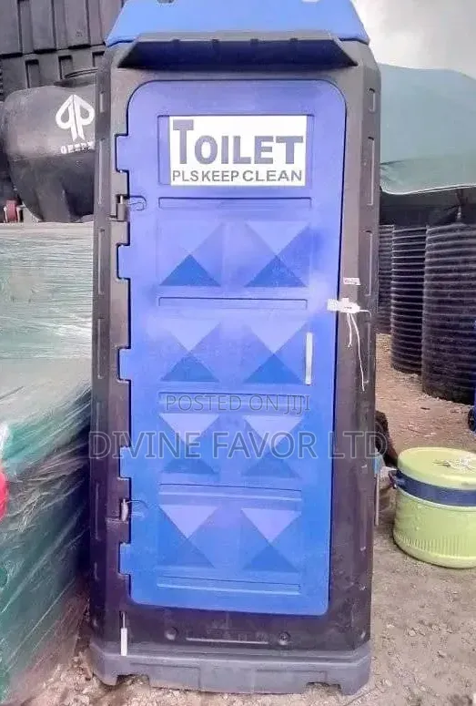 Executive Mobile Toilet With Waste Holding Tank.