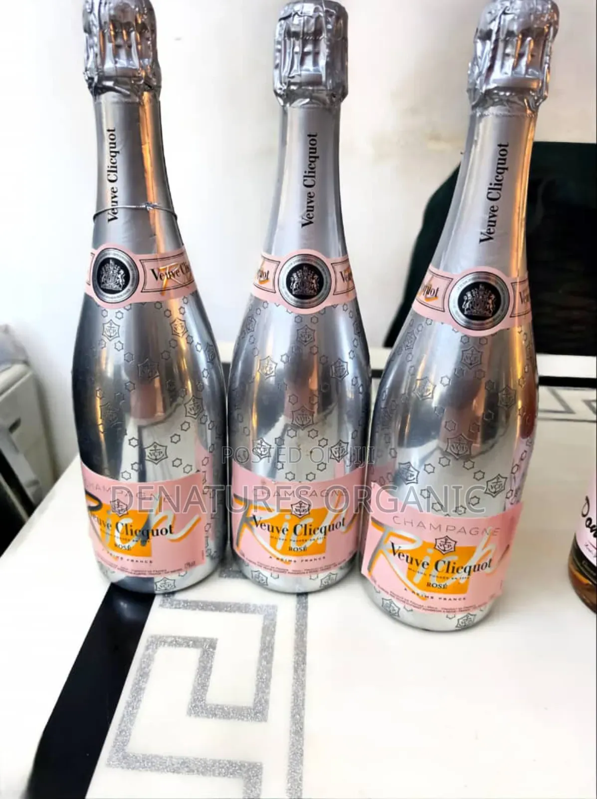 Veuve Clicquot Rosé Champagne
