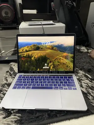 New Laptop Apple MacBook Pro 2020 16GB Intel Core i7 SSD 512GB