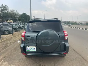 Toyota RAV4 2.5 4x4 2010 Green