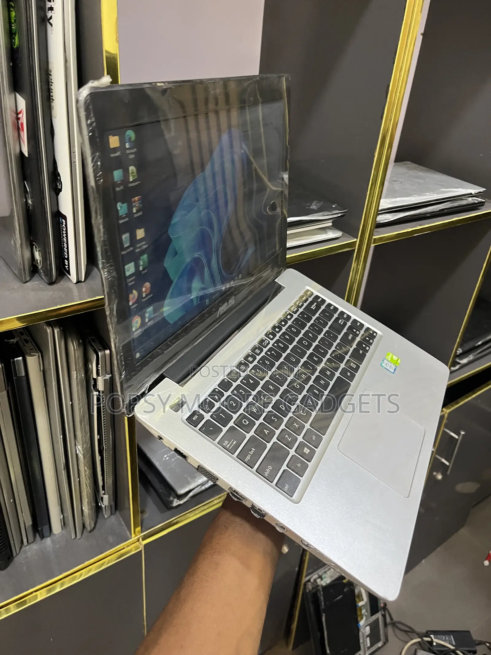 Laptop Asus X45A 8GB Intel Core i5 SSD 128GB