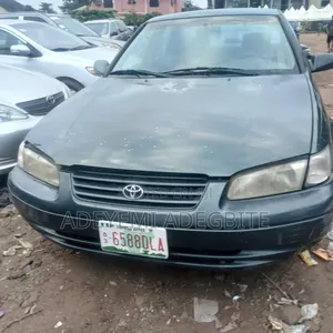 Toyota Camry Automatic 1999 Green