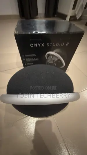 Onyx Studio 8