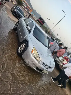 Honda Accord 2004 Silver