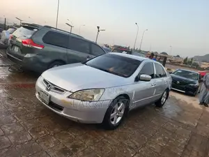 Honda Accord 2004 Silver