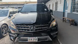 Mercedes-Benz M Class ML350 4MATIC 4dr SUV AWD (3.5L 6cyl 7A) 2015