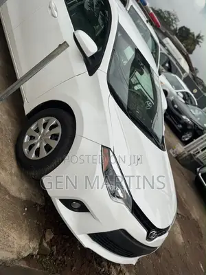 Toyota Corolla 2014 White