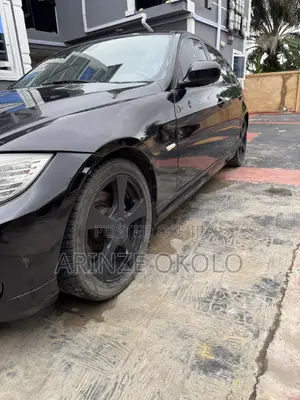 BMW 323i 2011 Black