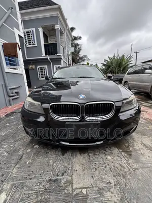 BMW 323i 2011 Black