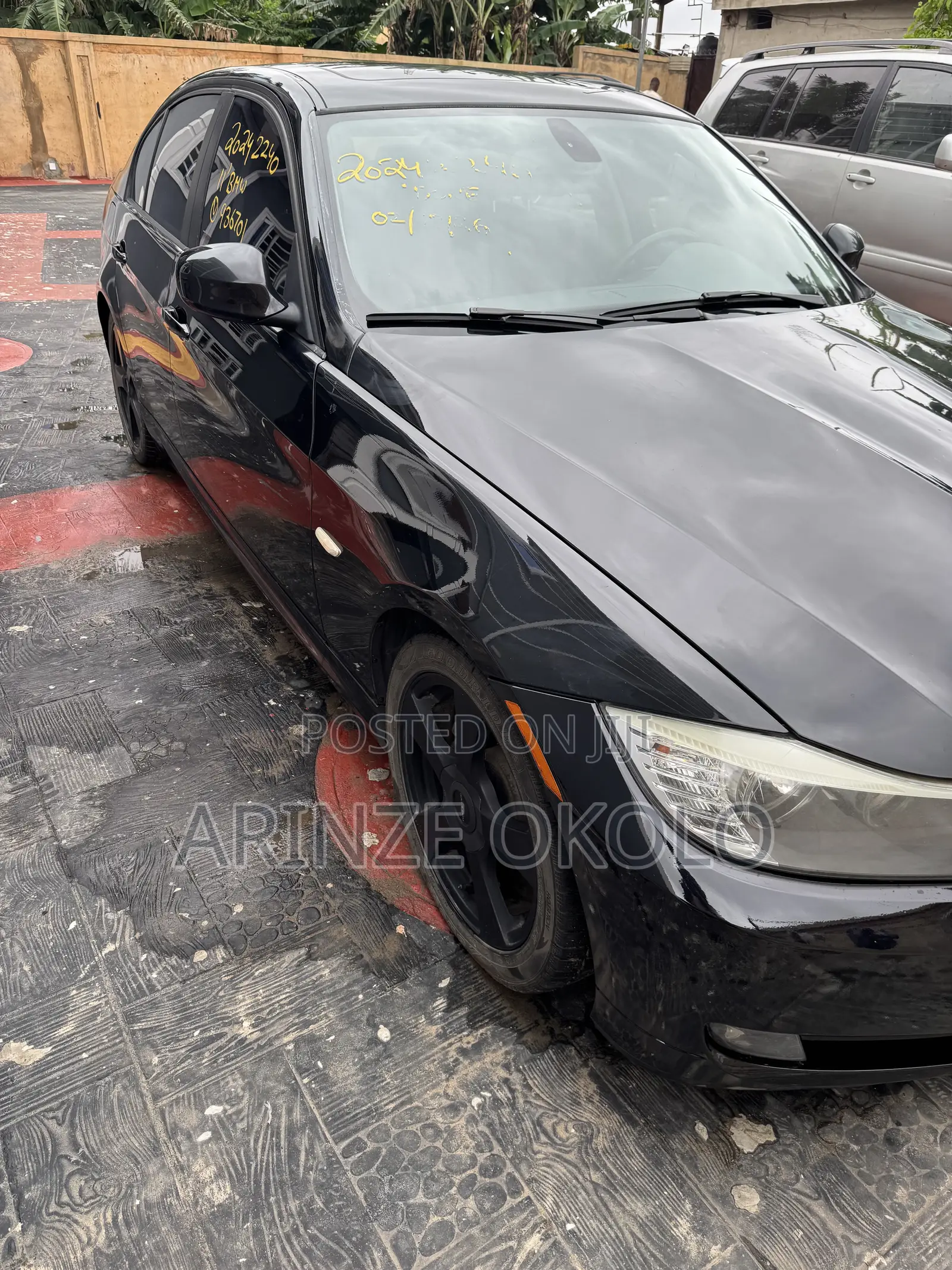 BMW 323i 2011 Black