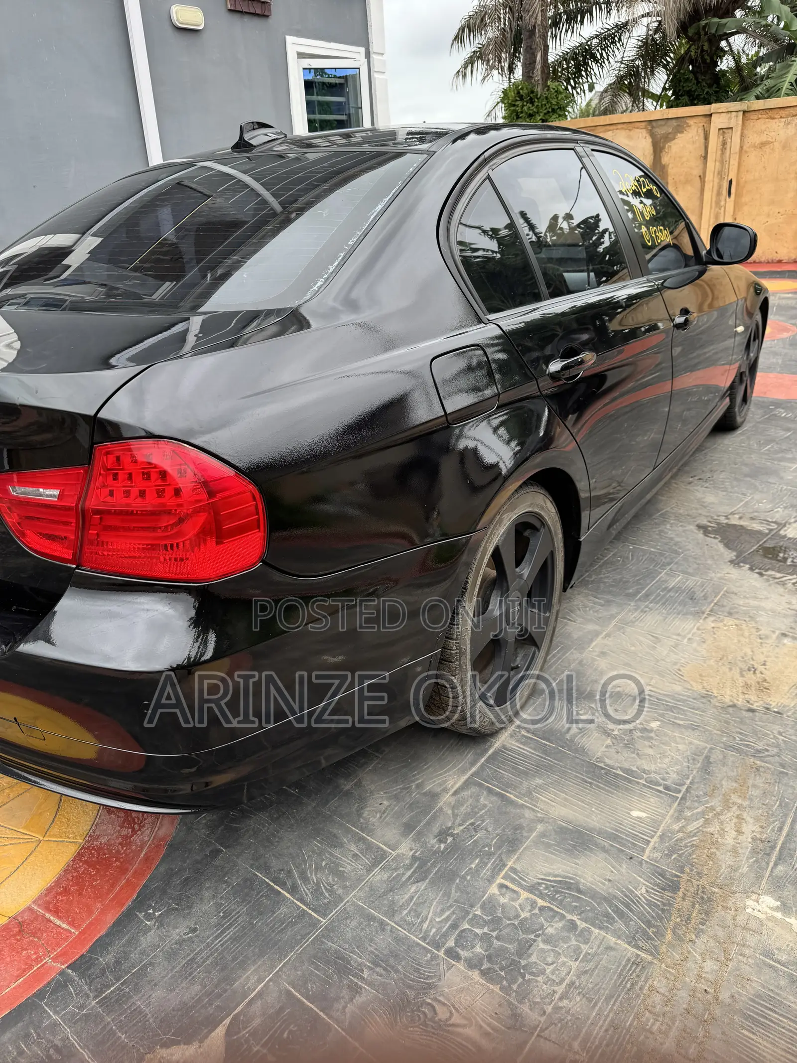 BMW 323i 2011 Black