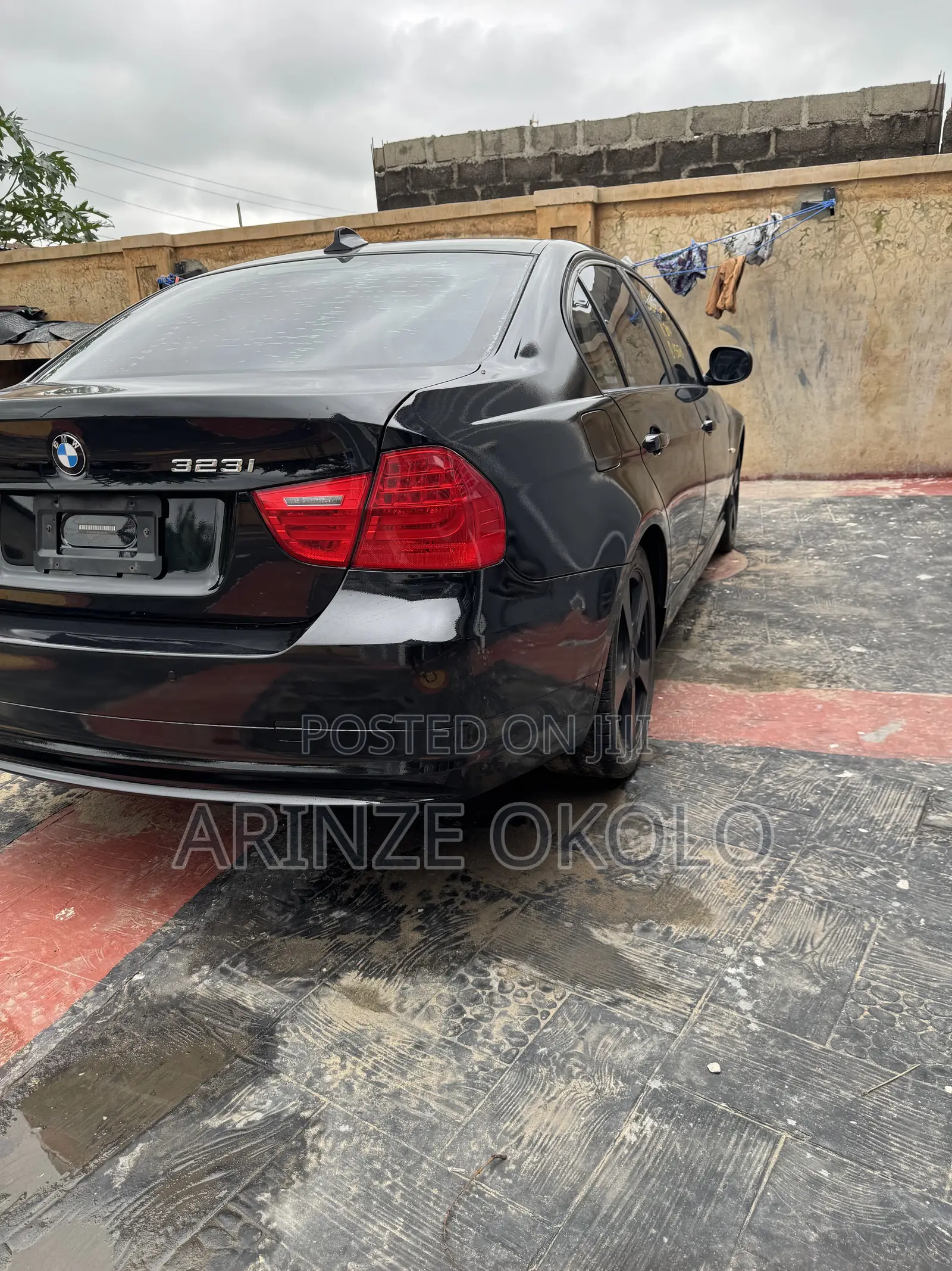 BMW 323i 2011 Black