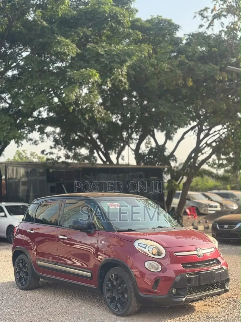 Fiat 500L 2015 Red