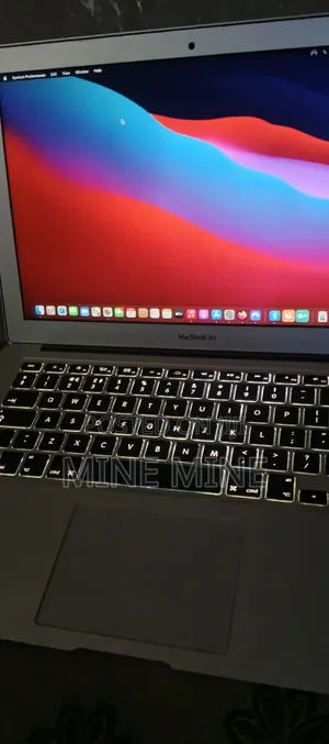 Laptop Apple MacBook 8GB Intel Core i5 SSD 128GB
