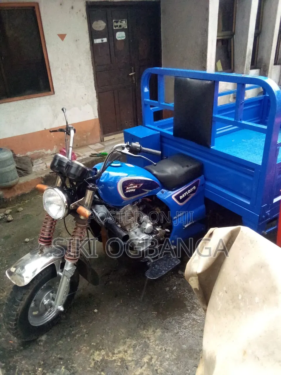 Daylong DL200-30 2010 Blue