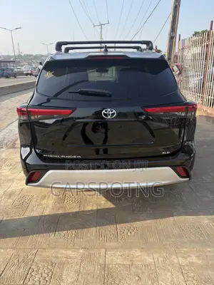 Toyota Highlander XLE 2021 Black