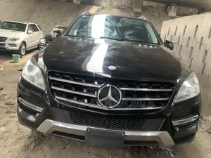Mercedes-Benz M Class ML350 4MATIC 4dr SUV AWD (3.5L 6cyl 7A) 2015
