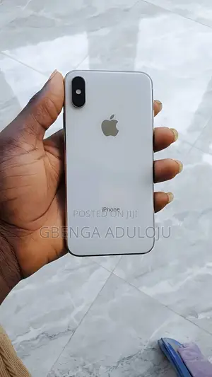 Apple iPhone X 64 GB White