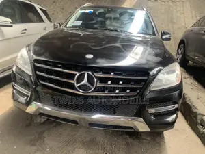 Mercedes-Benz M Class ML350 4MATIC 4dr SUV AWD (3.5L 6cyl 7A) 2015