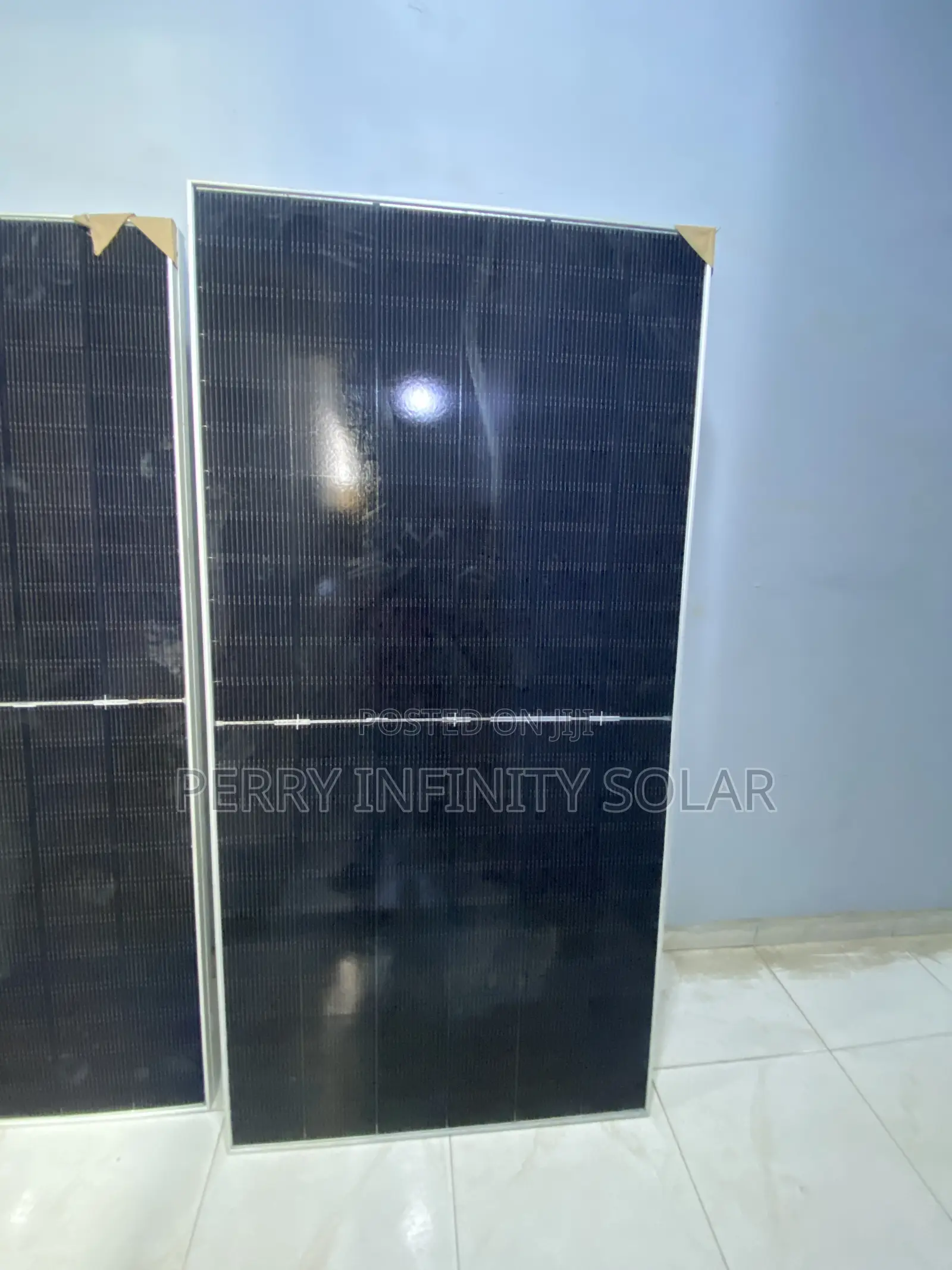 Jinko Solar Panel 650W High Efficiency Solar Panel