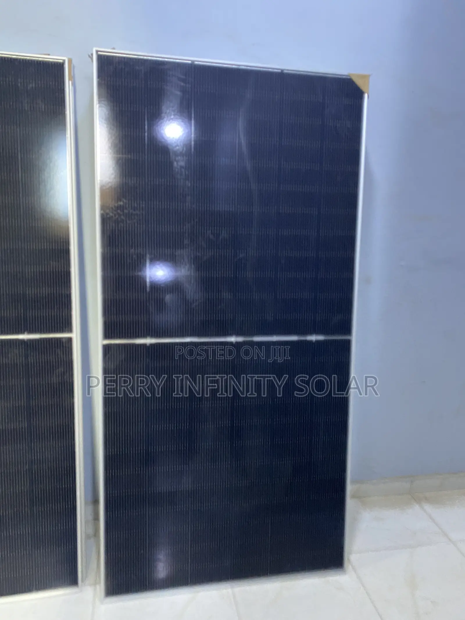 Jinko Solar Panel 650W High Efficiency Solar Panel