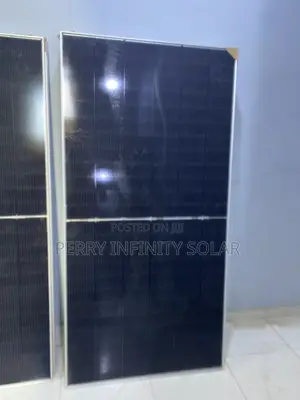 Jinko Solar Panel 650W High Efficiency Solar Panel