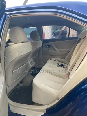Toyota Camry LE 4dr Sedan (2.5L 4cyl 6AM) 2010 Blue
