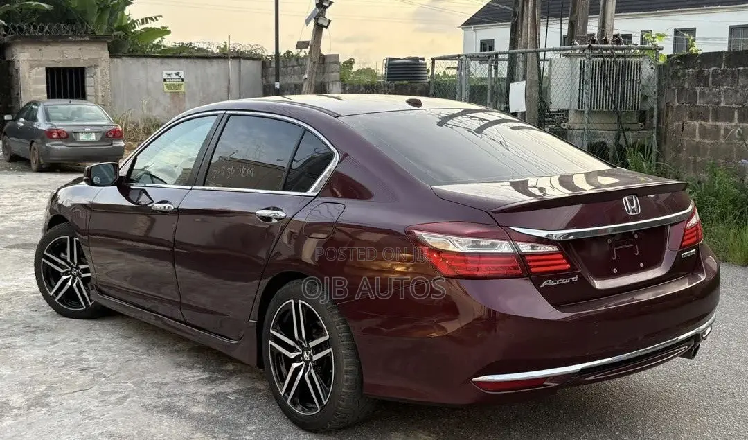 Honda Accord 2017 Red