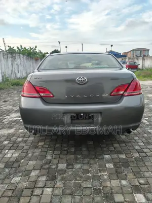 Toyota Avalon XLS Sedan FWD (3.5L 6cyl 6A) 2008 Gray