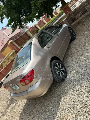 Toyota Corolla 2004 Gray