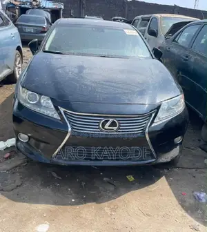 Lexus ES 2013 Black