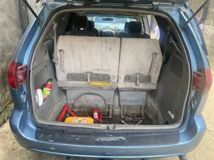 Toyota Sienna LE AWD 2005 Blue