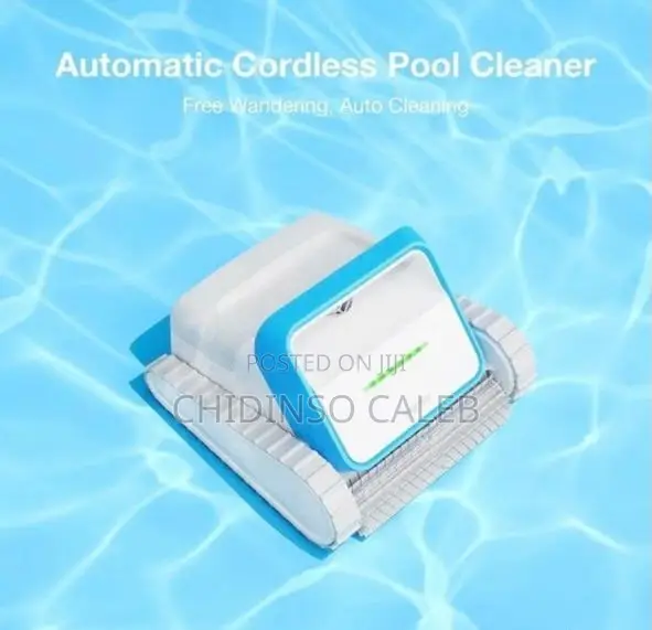 Swimming Pool Cleaning Robot