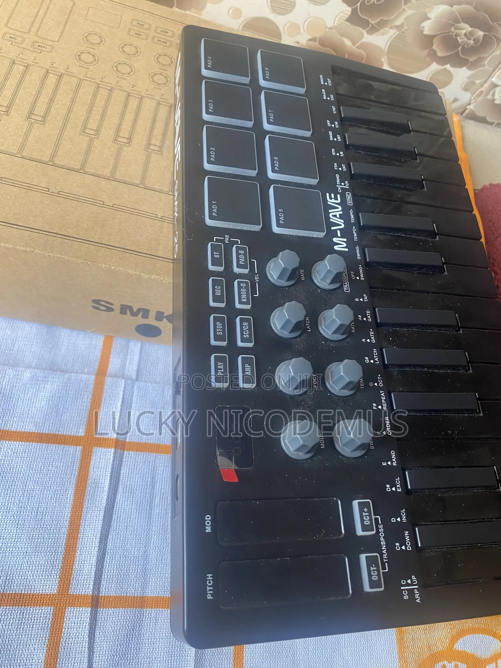 SMK25 Midi Keyboard