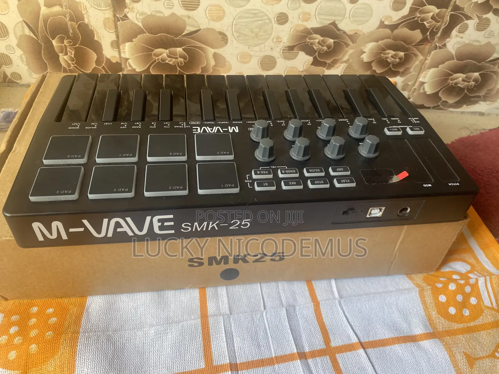 SMK25 Midi Keyboard