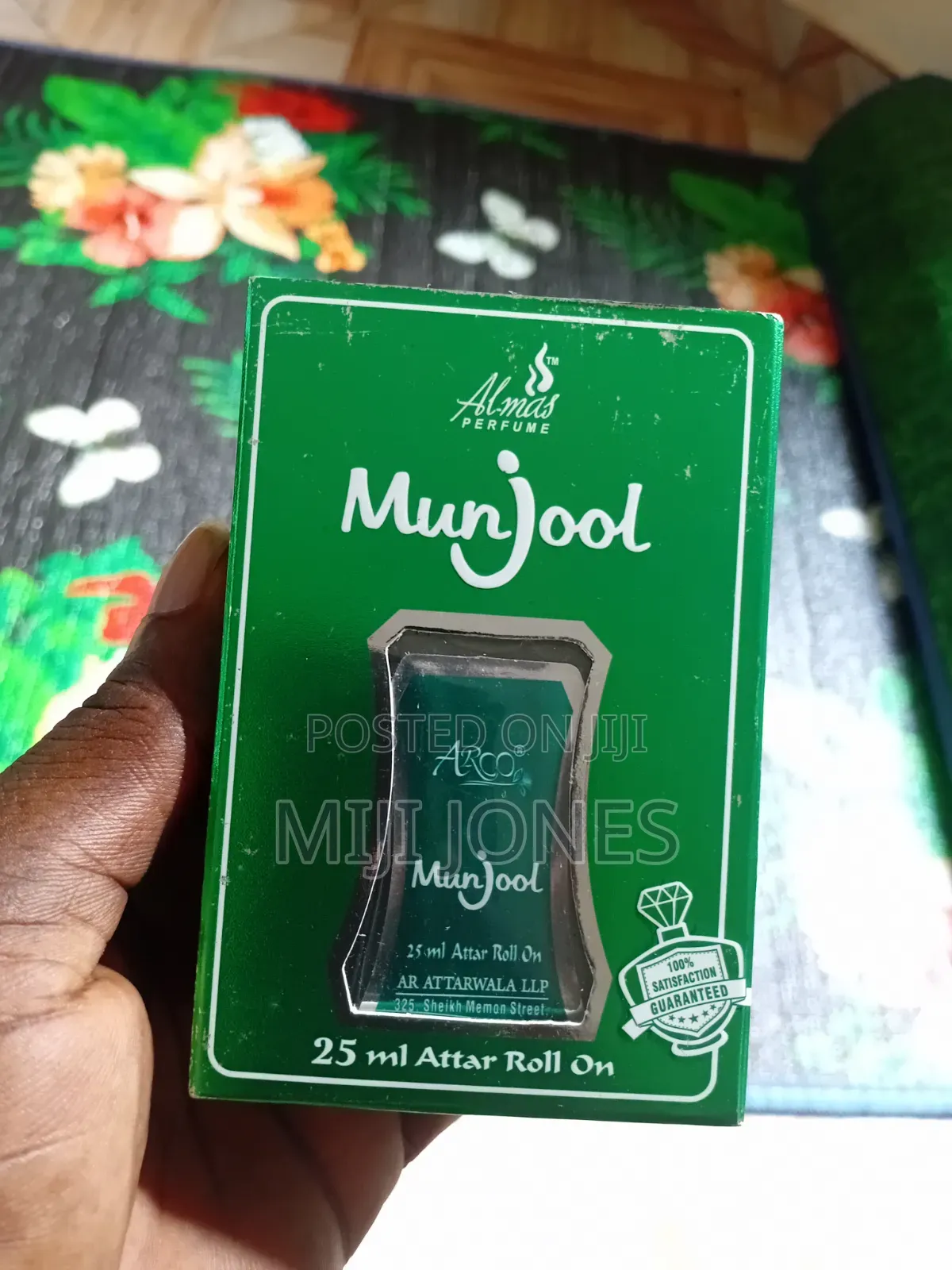 Almas Munjool 25ml Attar Roll-on Packaging