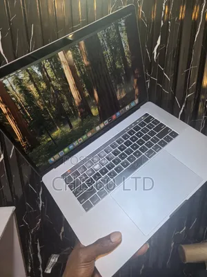 Laptop Apple MacBook 2018 16GB Intel Core i7 SSD 256GB