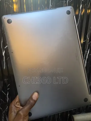 Laptop Apple MacBook 2018 16GB Intel Core i7 SSD 256GB