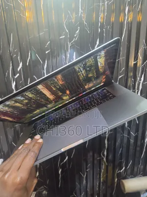 Laptop Apple MacBook 2018 16GB Intel Core i7 SSD 256GB