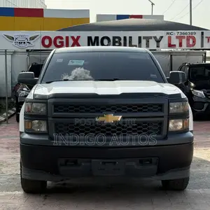 Chevrolet Silverado 2014 White