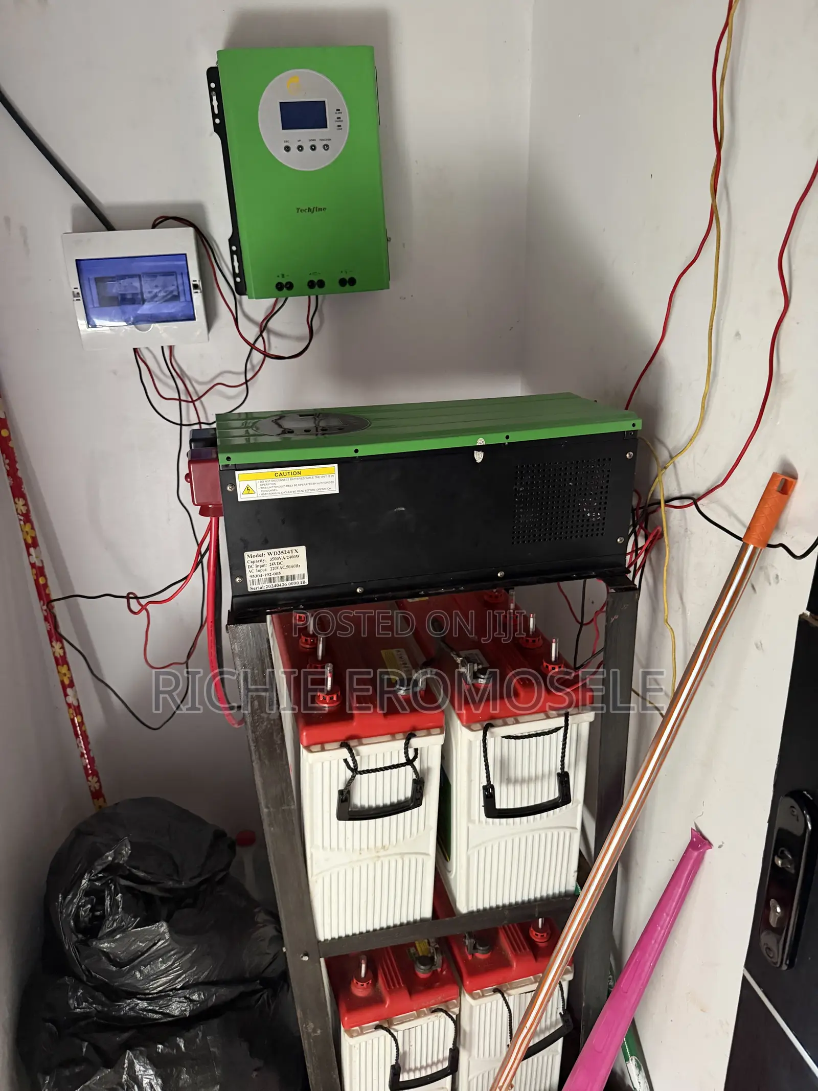 Solar Sets ,4 Batteries and Inverter