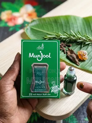 Almas Munjool 25ml Attar Roll-on Packaging