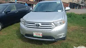 Toyota Highlander 2013 Silver