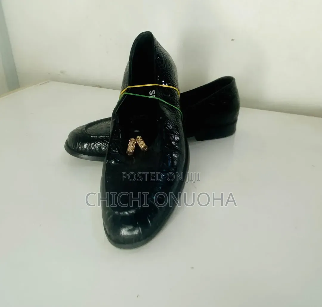 Shoes N More