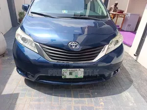 Toyota Venza LE 2012 Blue